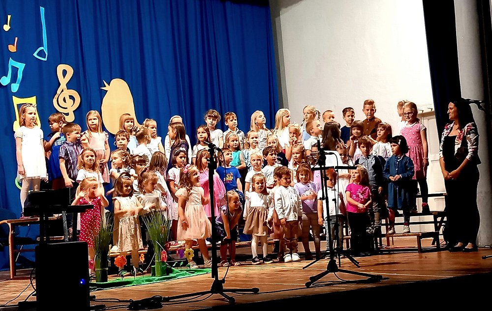 Zaključni koncert najmlajših iz OPZ vrtca Vipava    